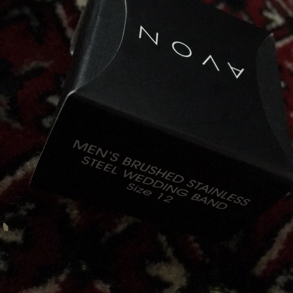 Men’s size 12 stainless steel wedding band - Picture 1 of 3